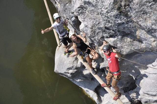 Parcours accrobranche - Adventure Camp