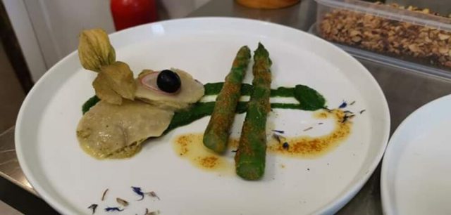 L\'autre côté de l\'assiette