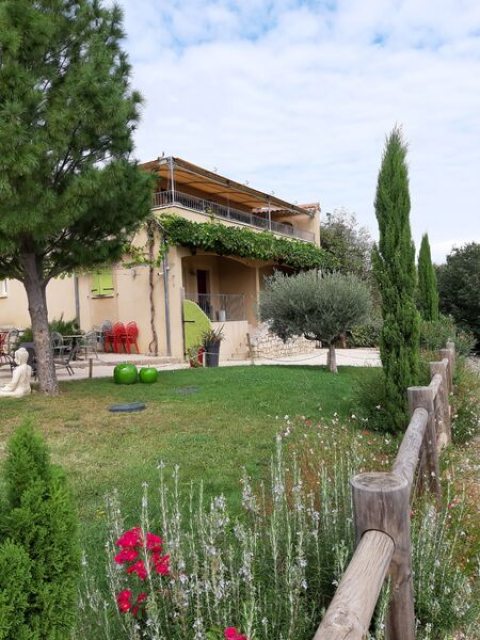 Café Restaurant Les Tilleuls.